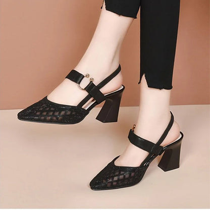 🎁Hot Sale 40% KORTING⏳Puntige enkelband sandalen met strass steentjes