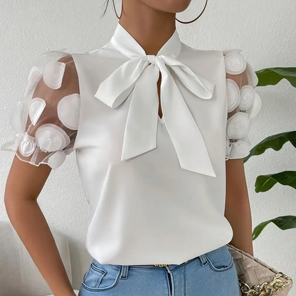 Effen damesoverhemd met strik en korte mouwen