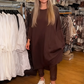 🔥Tijdelijke aanbieding - Onregelmatige losse top & effen broek tweedelige set