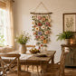 💥【LIMITED TIME 50% OFF】🔥 Boho Gehaakte Bloemen Wanddecoratie | Handgemaakte Bloemen + Ranken + Kwastjes | Drijfhout Tak | Gezellige Cottage Stijl | Woonkamer/Slaapkamer/Babykamer