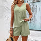 💥【LIMITED TIME 50% OFF】🔥 Gerimpelde V-hals Top + Korte Broek Set | Ademende Gekreukelde Stof | Imitatiehouten Knopen | Elastische Taille Short | 8 Kleuren S-XXL