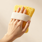 💥【50% OFF】🔥 Ultra Zachte Zeepzak Spons | Rijke Schuim, Milde Exfoliatie | Anti-slip, Zeep Blijft Zitten | Geschikt voor Gevoelige Huid & Kinderen | Schattige Kleuren | Ophangbaar & Snel Droog  | Maakt Douchen Leuk 🧼